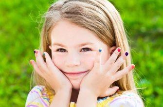 Манікюр для дітей може бути гарно проведеним разом часом