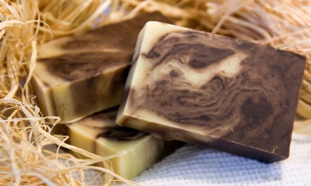 Дігтярне мило пришвидшує ріст нігтів