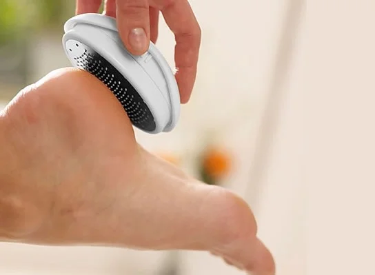 Очищати п'ятки потрібно регулярно