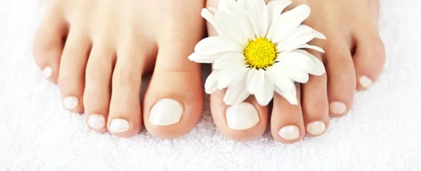 Лікар знає, як лікувати врослий ніготь на нозі правильно