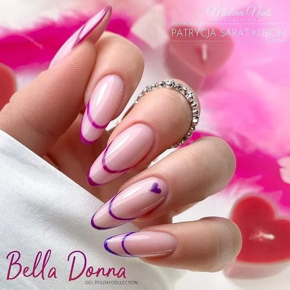 Кольоровий френч до дня святого Валентина з серцем