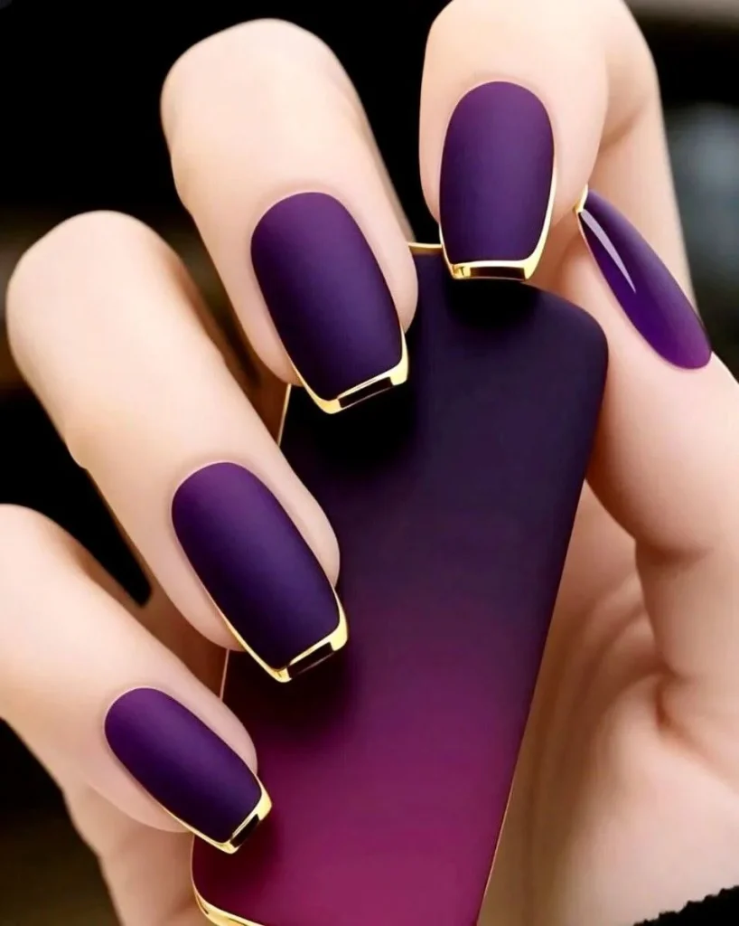 Трендовий яскравий матовий фіолетовий манікюр на травневе свято