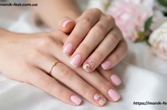 Манікюр до дня матері частіше за все роблять в пастельних відтінках