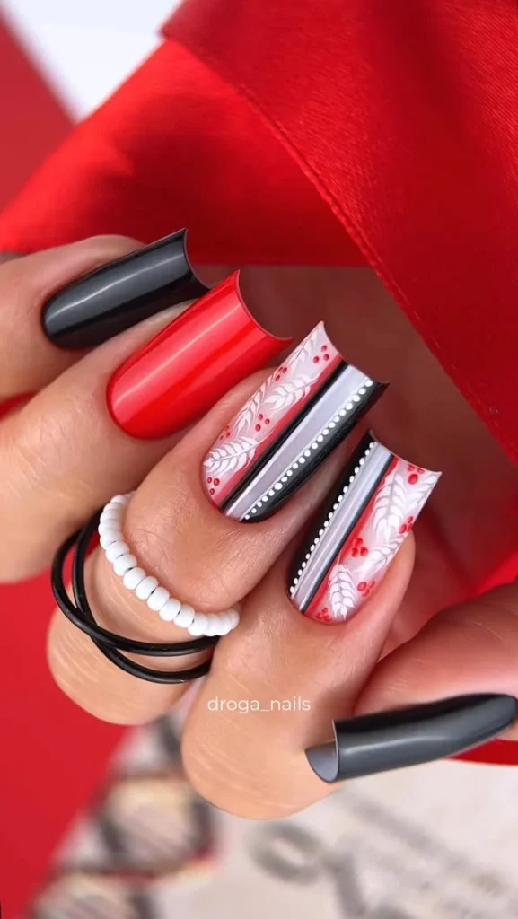 Комбінований манікюр у стилі вишиванки з листям калини